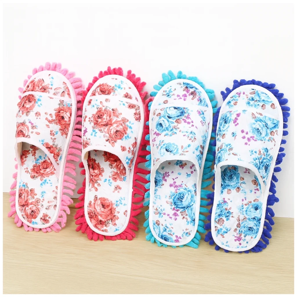 극세사 청소 슬리퍼 (출처 : 쿠팡)