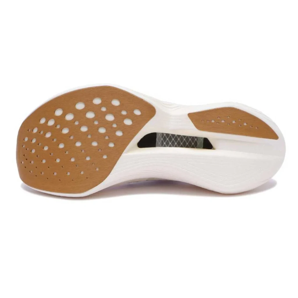 써코니 엔돌핀 엘리트 러닝화