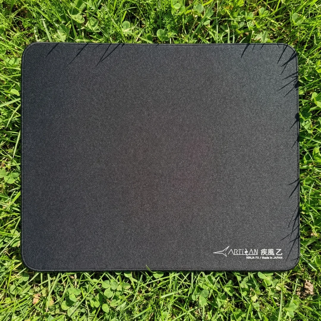 아티산 마우스패드 하야테오츠